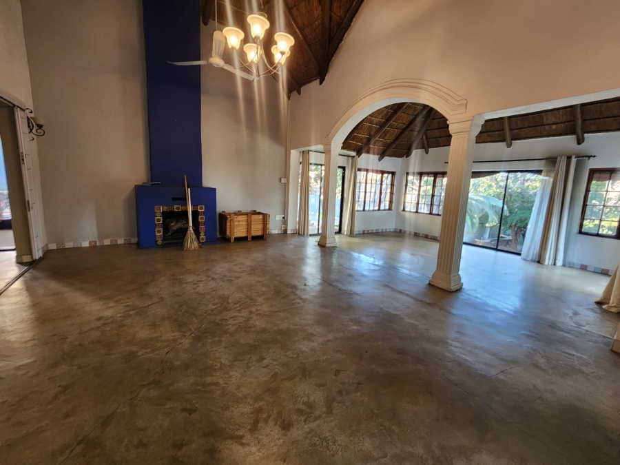 5 Bedroom Property for Sale in Cashan North West